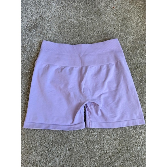 Aurola Lavender Ribbed Seamless Shorts medium - Picture 1 of 3